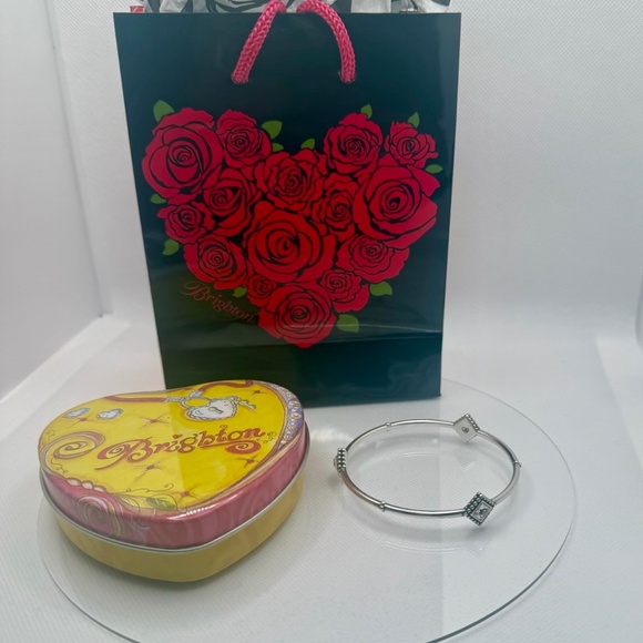 Brighton "Twinkle " Collection - Picture 8 of 9